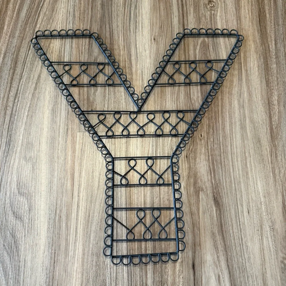 Pottery Barn Teen decorative wire